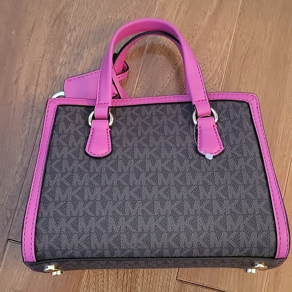 NWT Michael Kors Chantal Signature Logo Extra‎ Small Crossbody Bag Purse Pink - Picture 4 of 10